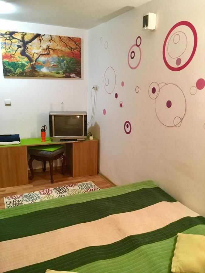 Хостелы Rolling Stone Hostel Брашов-31